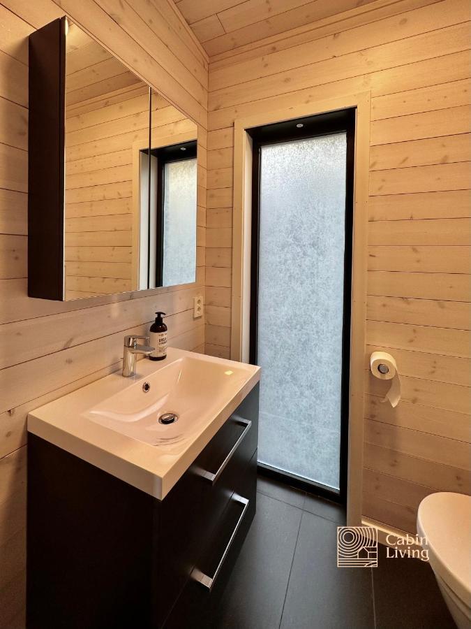Brand New Beautiful Cabin View Wifi Sonos System Ларвик Экстерьер фото